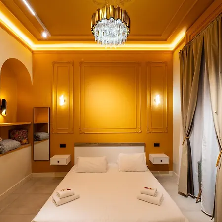 לינה וארוחת בוקר Mia House Prestige 4*