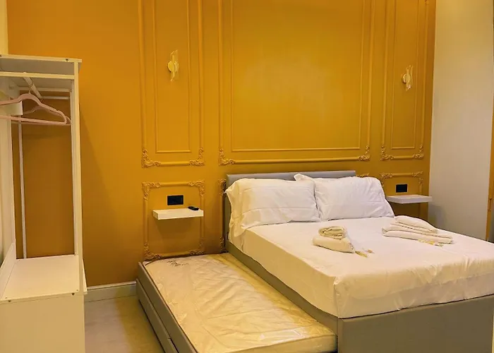 לינה וארוחת בוקר Mia House Prestige 4*