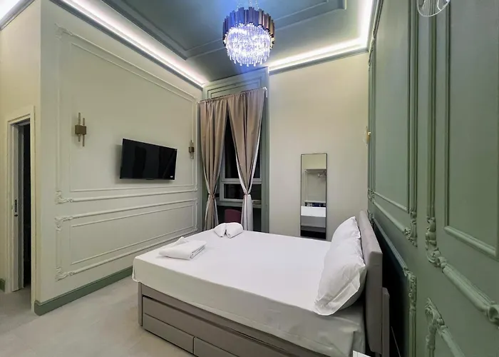 לינה וארוחת בוקר Mia House Prestige רומא