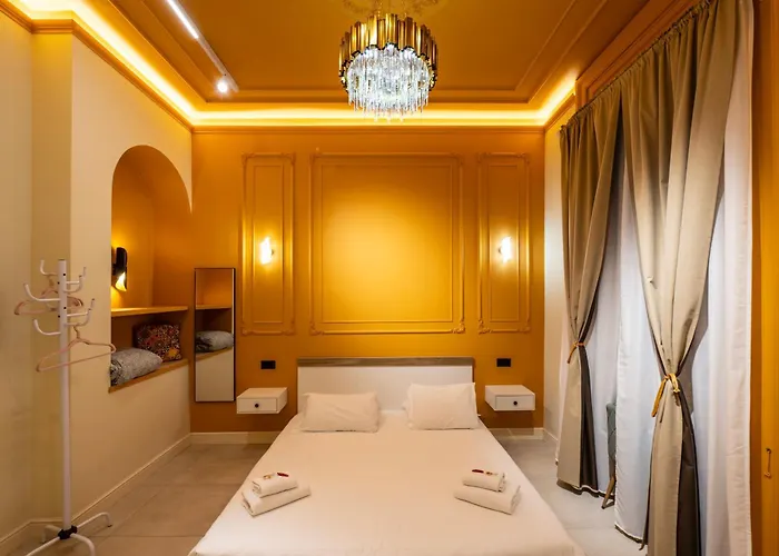 לינה וארוחת בוקר Mia House Prestige 4*