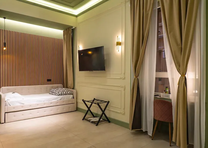 לינה וארוחת בוקר Mia House Prestige